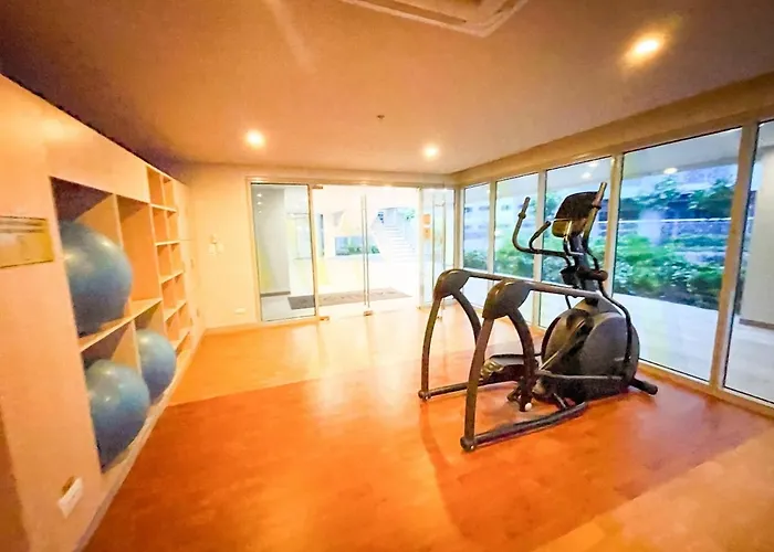 Cozy 2br Near Airport & Okada, Infinity Pool Manila