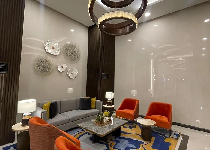 Cozy 2br Near Airport & Okada, Infinity Pool